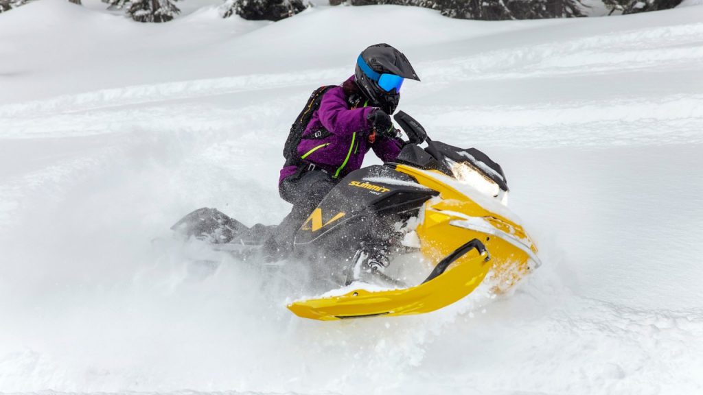 Снегоходы Ski-Doo от BRP 2023 модельного года: что нового